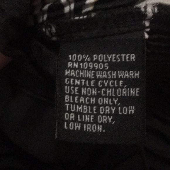 Pleated blouse with bell sleeves - Picture 8 of 8